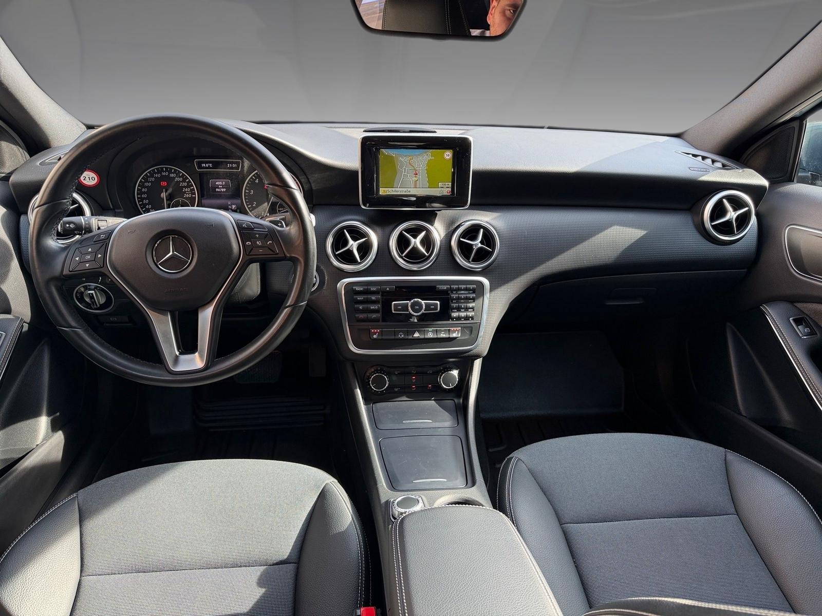 Mercedes-Benz A 180 Style BlueEfficiency XENON*TEMPOMAT*SHZ