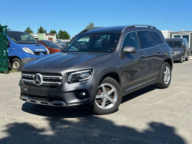 MERCEDES-BENZ GLB 200 d PANO AMBIEMTE MBUX MULTIBEAM ACC SzH