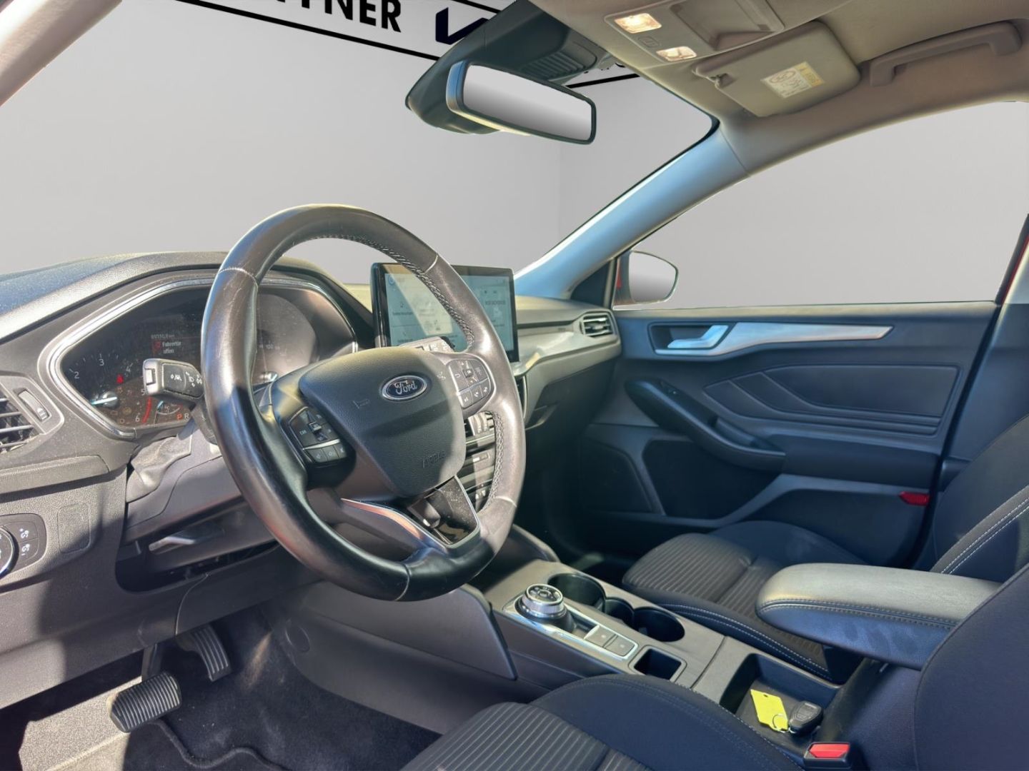 Fahrzeugabbildung Ford Focus Turnier Titanium 1.5 EcoBlue EU6d