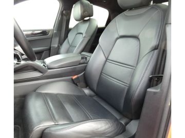 Porsche Cayenne - 10