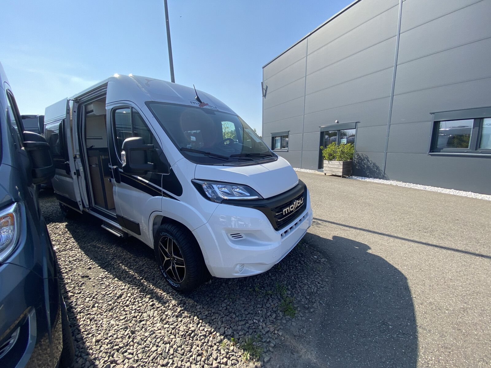 Fahrzeugabbildung Malibu Van comfort 600 DB 12000,- EUR Rabatt