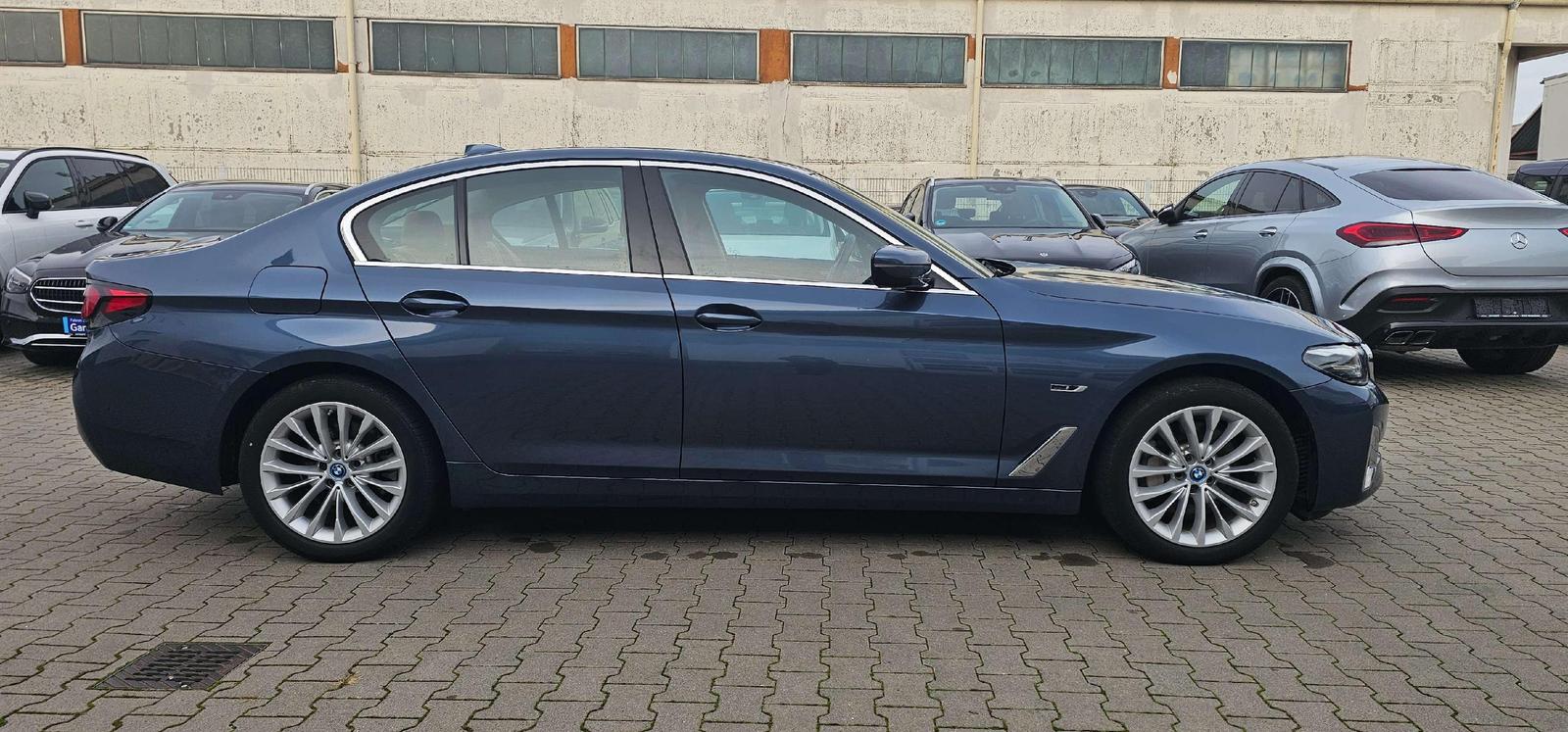 BMW 530 530 e xDrive Luxury Line