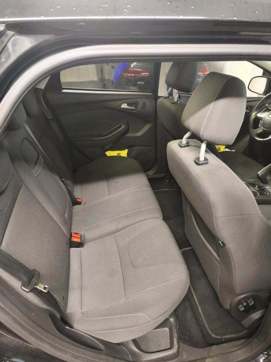 Ford Focus 2013 — photo 5