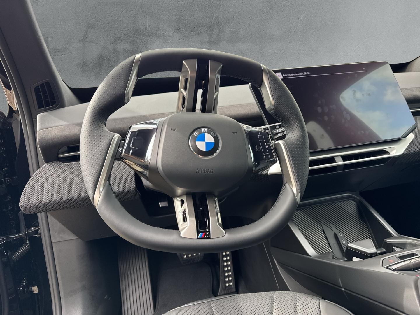BMW iX3 40 M Sport LMR 21'' Sportpaket HUD AHK Sound