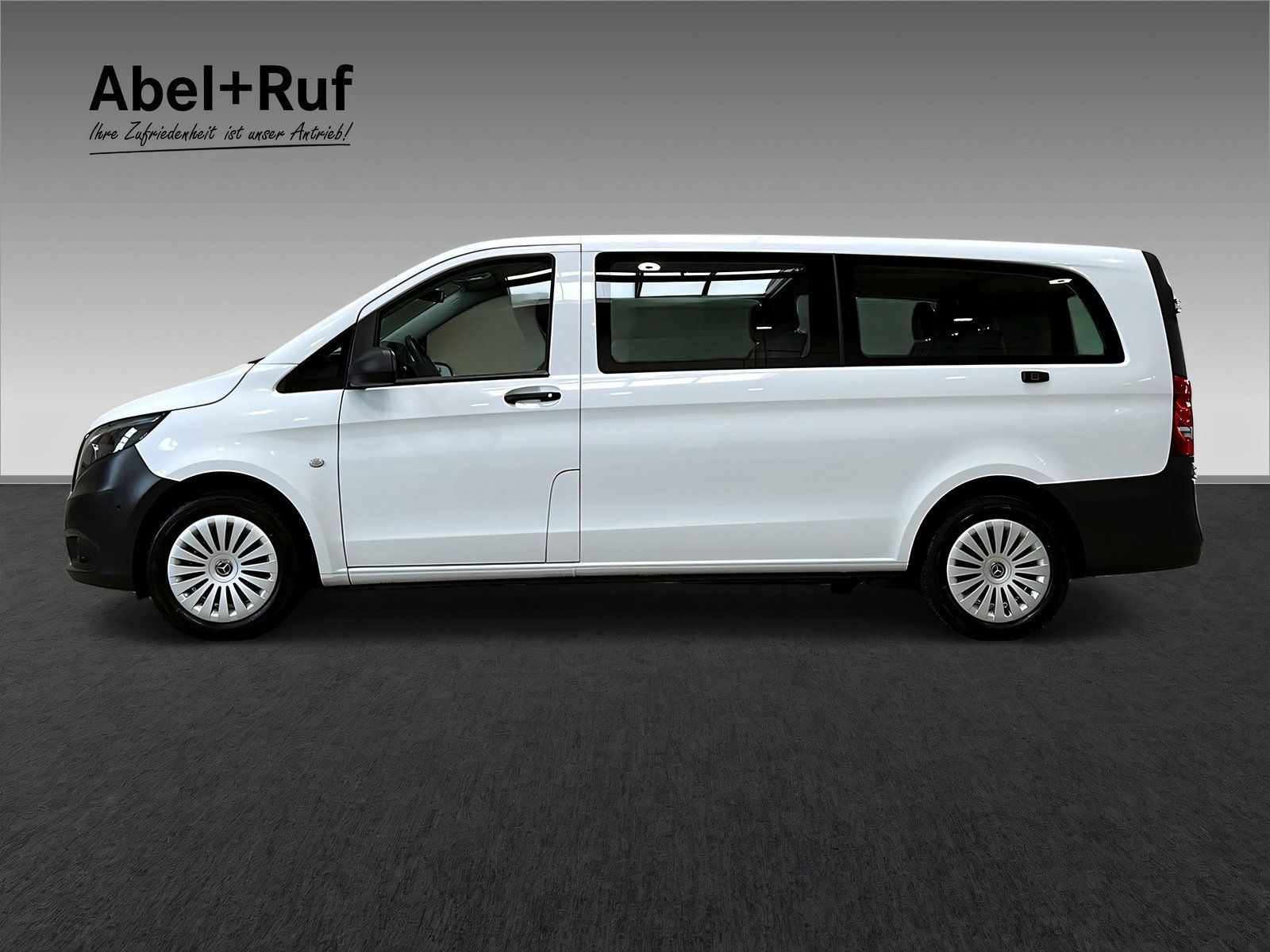 Mercedes-Benz Vito 114 CDI Tourer PRO Extralang Kamer TotW DAB foto 5