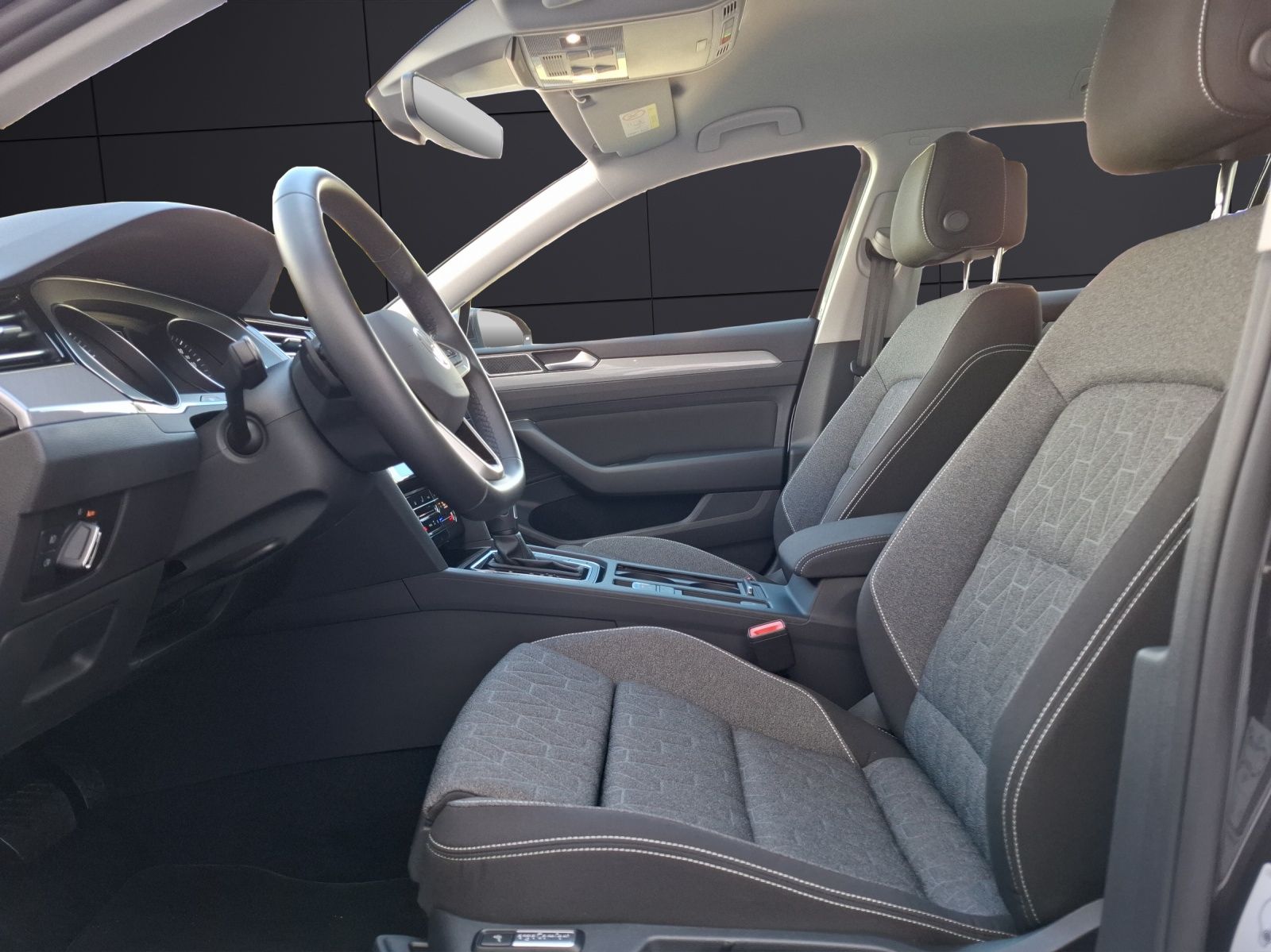 Fahrzeugabbildung Volkswagen Passat Variant TSI Business DSG STH Matrix Navi