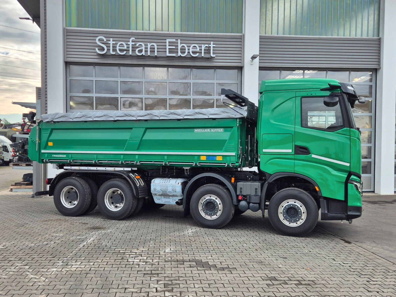Fahrzeugabbildung Iveco AS360X50Z/P HR ON+ 8x4 Meiller AHK Intarder Cam