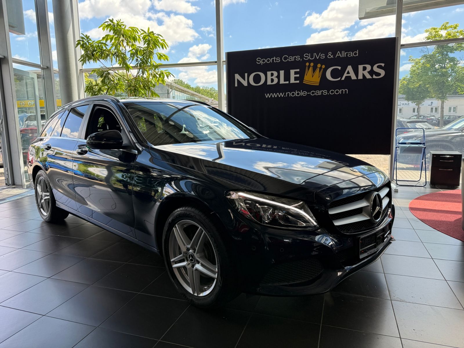 MERCEDES-BENZ C220d T  BlueTec AHK KAM LED