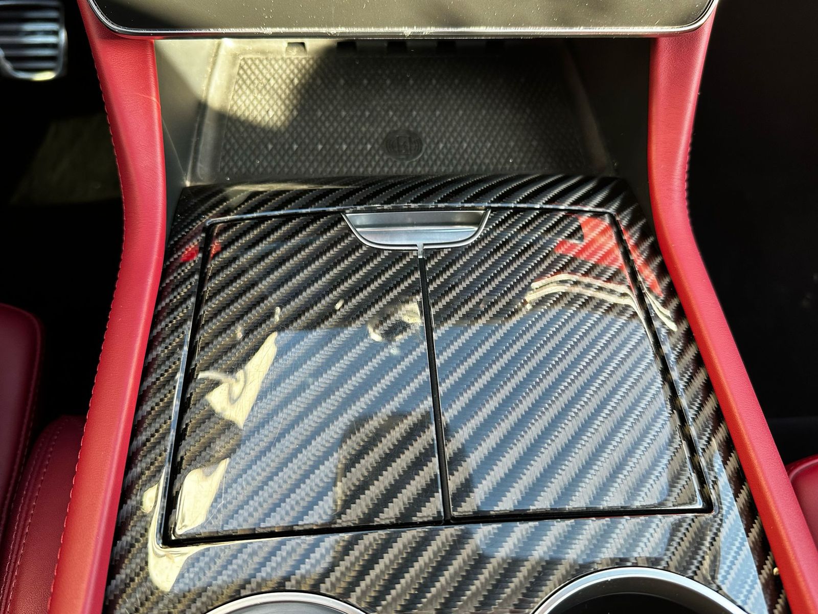 Fahrzeugabbildung Maserati Grecale Trofeo 3.0 V6 4WD PANO+CARB+360+VOLL+21"