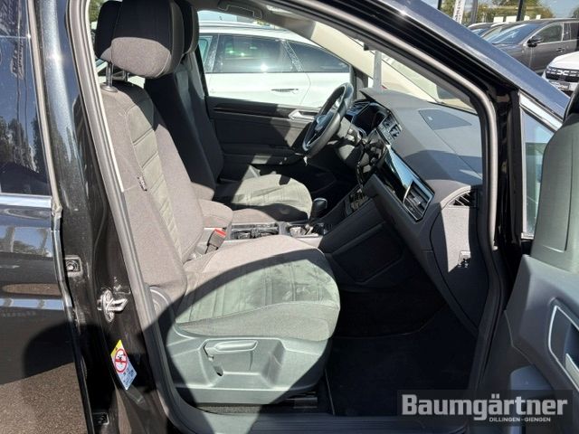 Fahrzeugabbildung Volkswagen Touran Highline 1.5 TSI 150 DSG ACC/PDC/Sitzh.