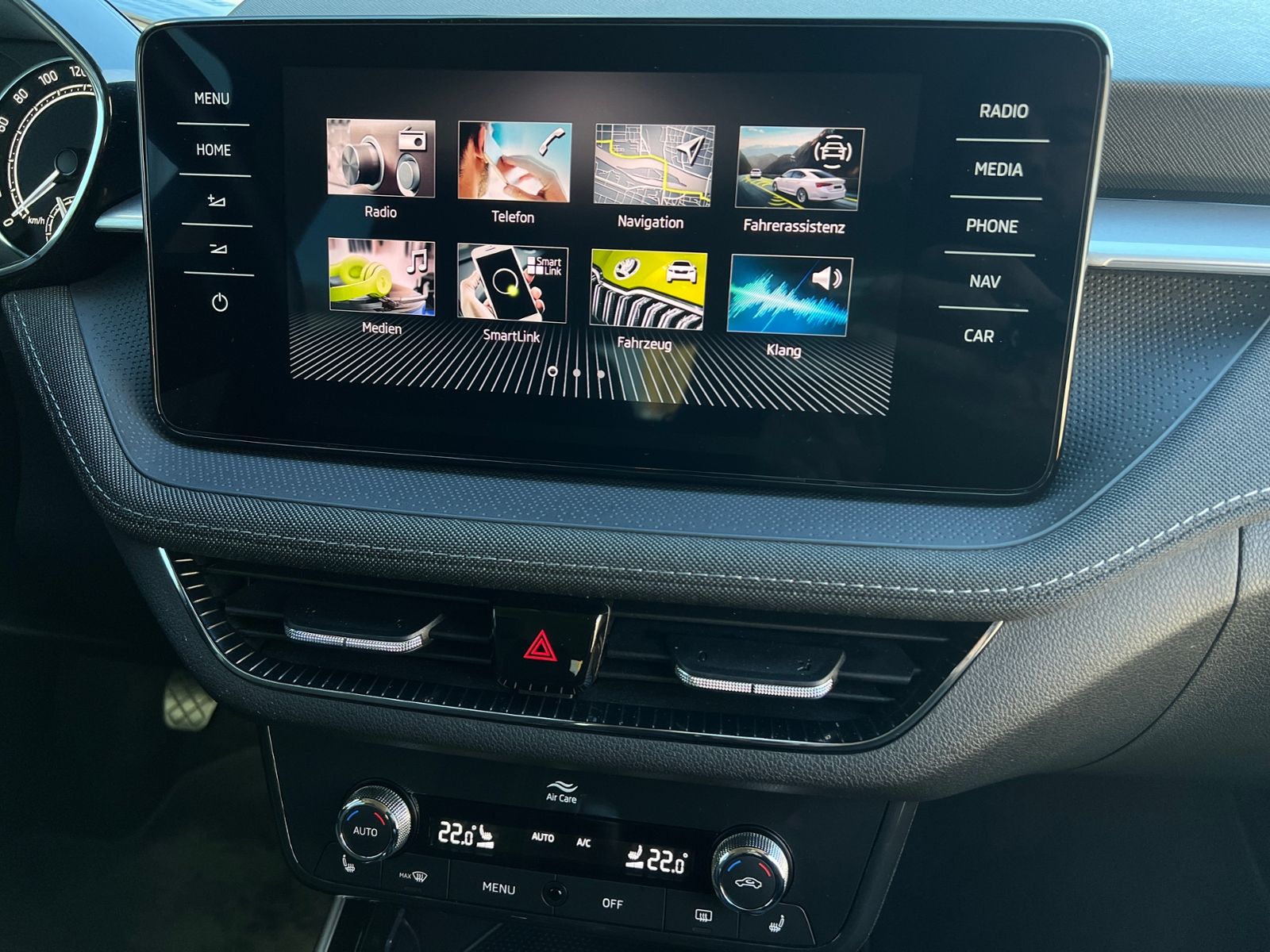 Fahrzeugabbildung SKODA Fabia Style 1.0 TSI *AHK, ACC, LED, Navi*