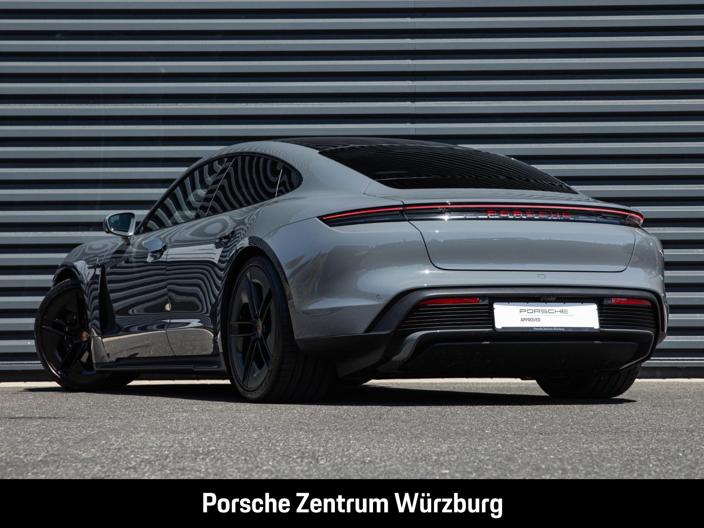 Porsche Taycan Black Edition InnoDrive Head-Up 21-Zoll imagem 3