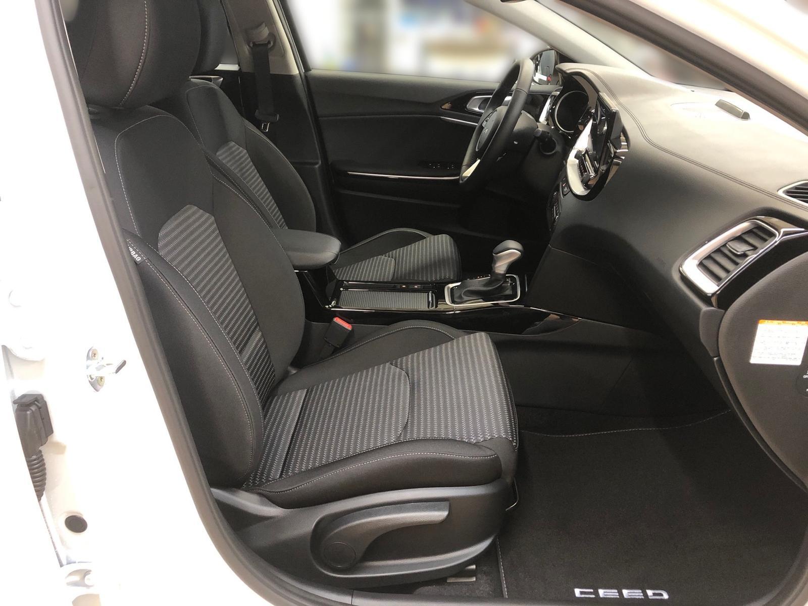 Kia CEED SPORTSWAGON 1.6 Plug-In Hybrid VISION NAVI+