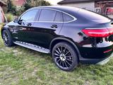 Mercedes-Benz GLC 350 d 4MATIC AMG Line Coupé Autom. AMG Line - Mercedes-Benz GLC 350: Coupe