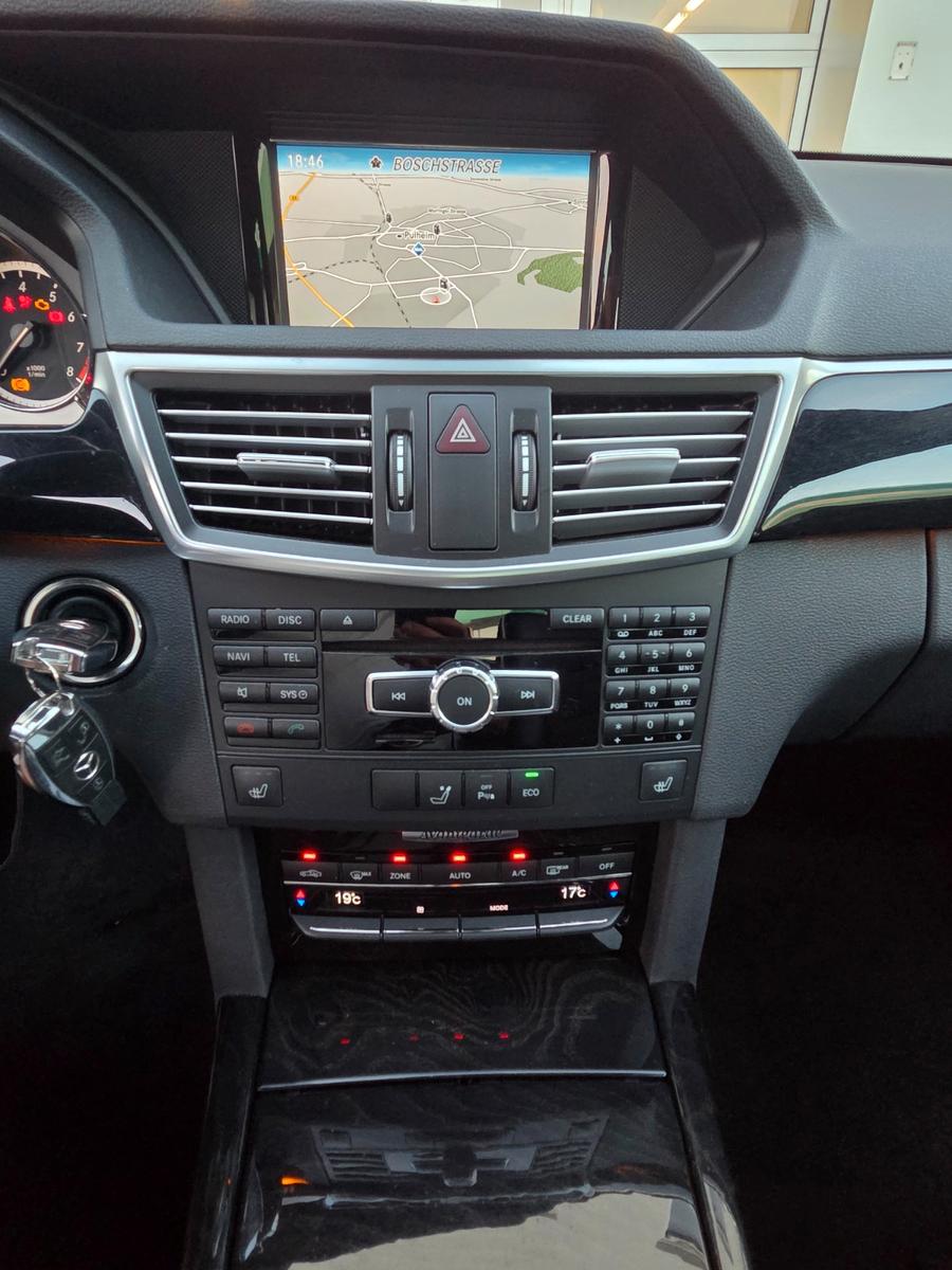 Mercedes-Benz E 200 Lim Avantgarde/SCHECKHEFT/AHK/SCHIEBEDACH