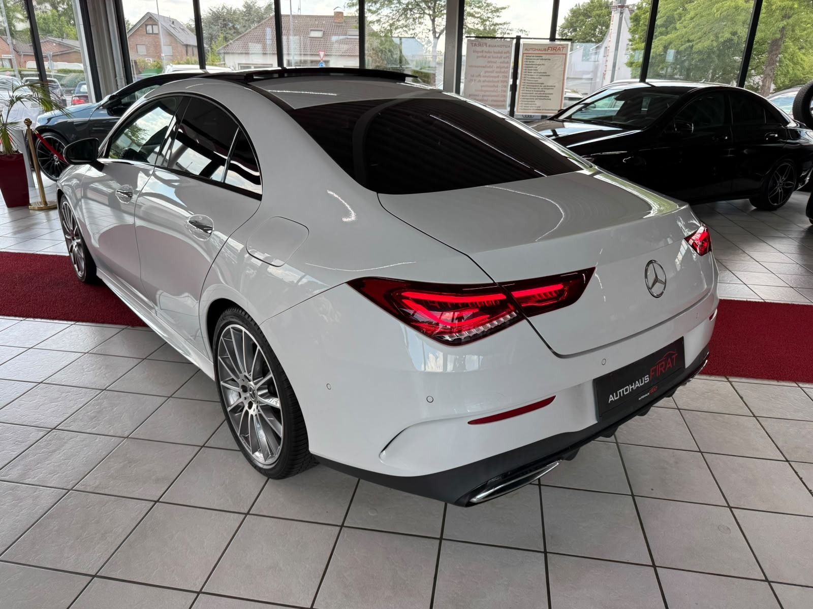 Mercedes-Benz CLA 200 Amg Line PanoramaSD Kamera LED Navi Teil foto 2