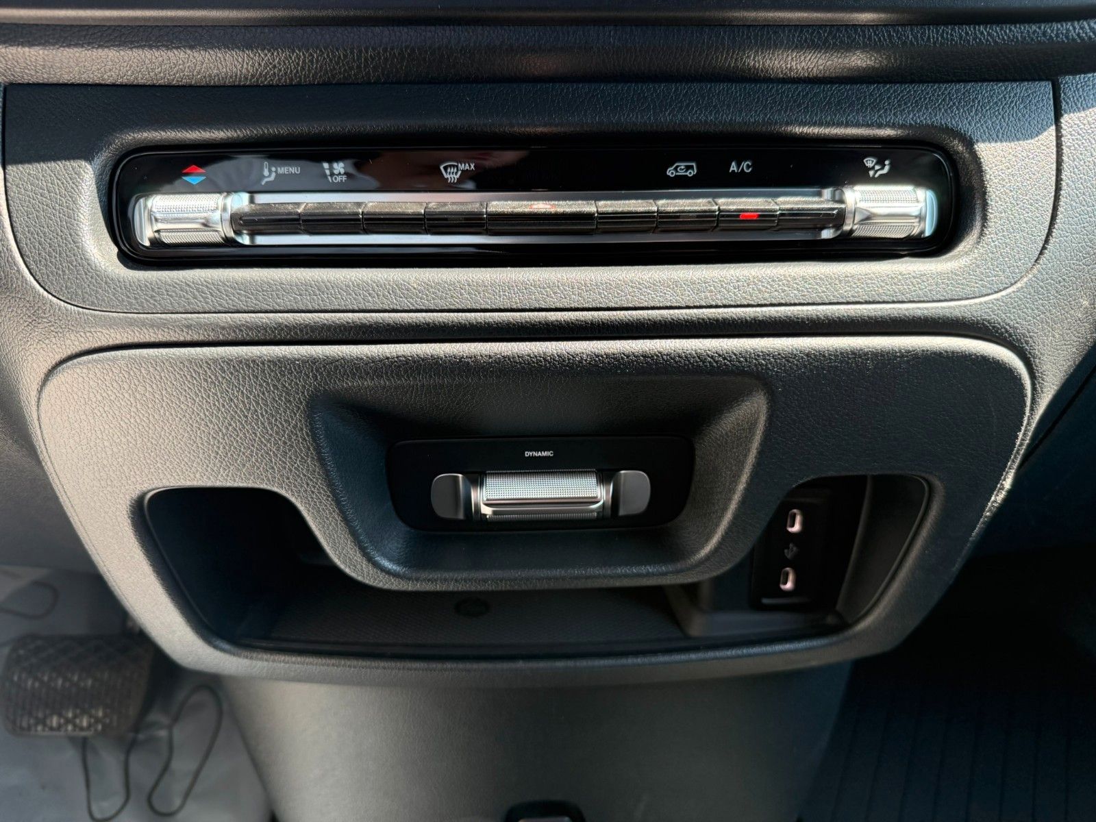 Fahrzeugabbildung Mercedes-Benz Vito 116 CDI Extral Klima Kamera SHZ