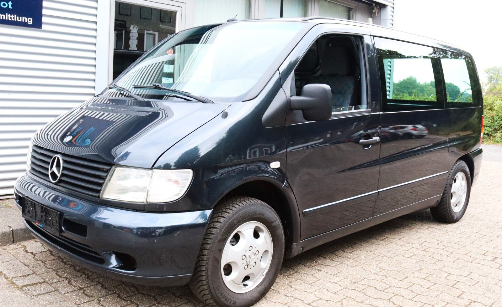 Fahrzeugabbildung Mercedes-Benz VITO 113 AUTOMATIK*KLIMA*BESTATTUNGSFAHRZEUG*TOP
