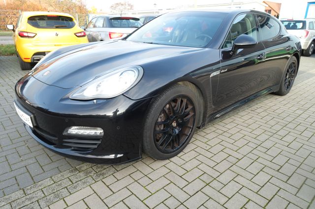 Porsche Panamera 3,0 Diesel*Vollleder*ESD*Xenon*Alu*