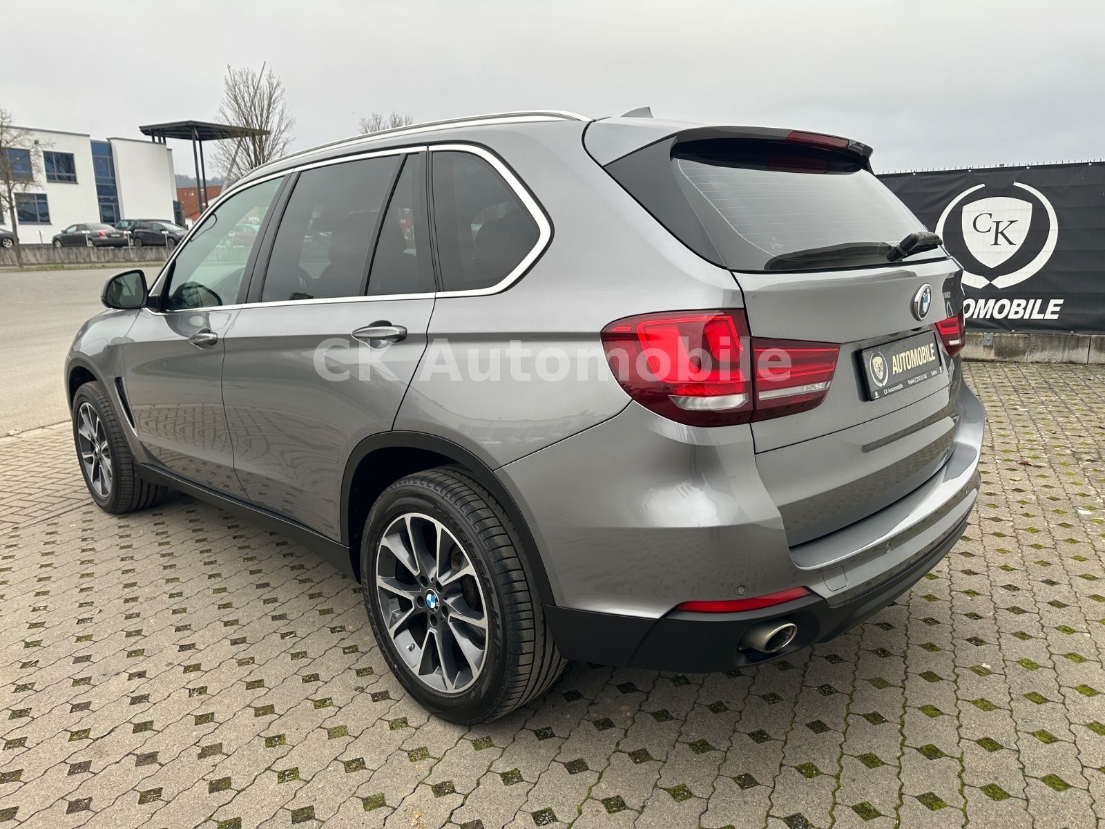 Fahrzeugabbildung BMW X5 xDrive30d/Navi/Head-Up/Pano/360°Kam/AHK