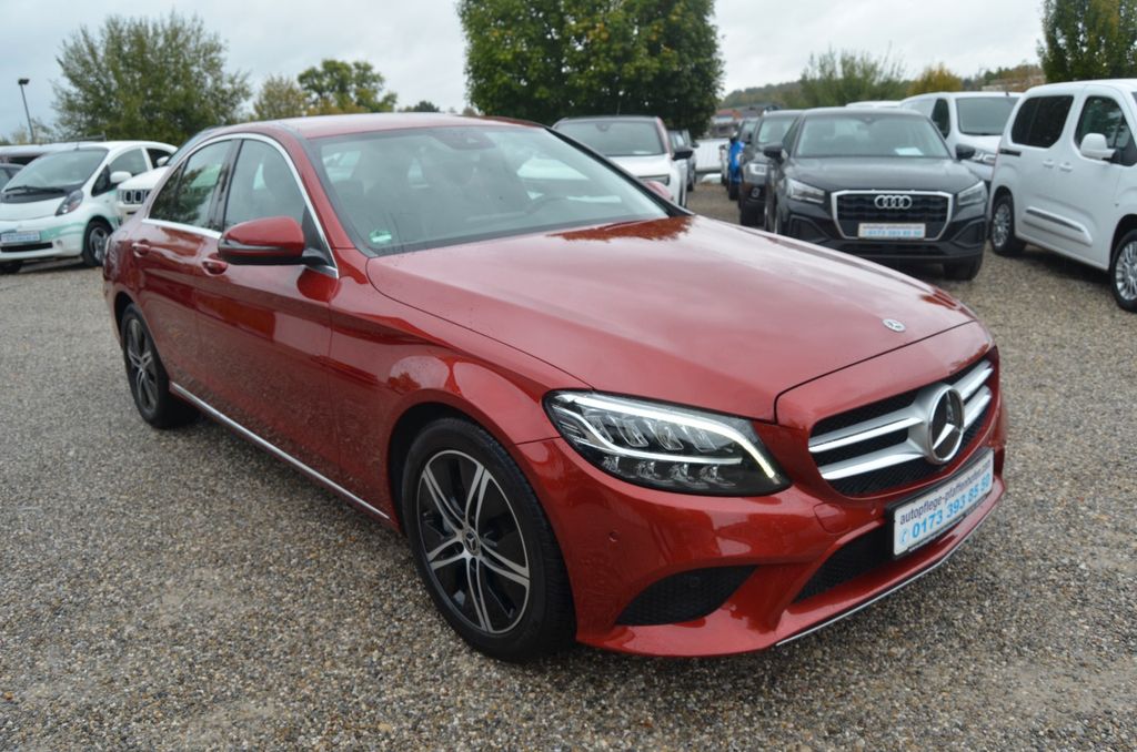 Image of Mercedes-Benz C 300
