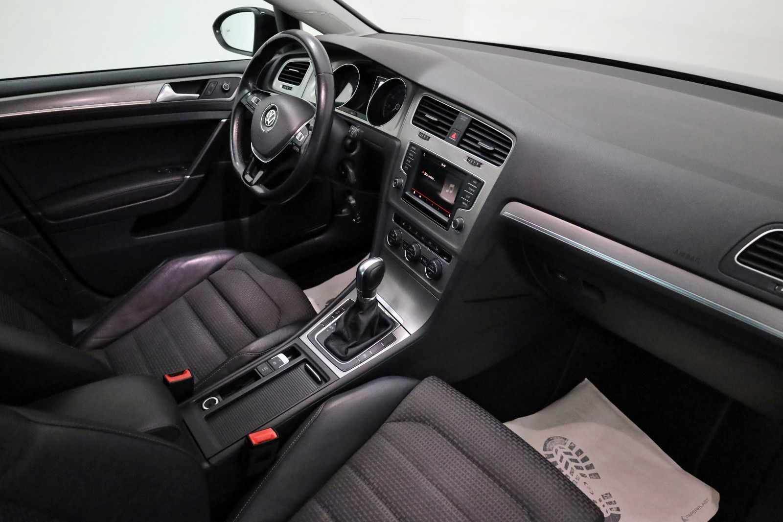 Fahrzeugabbildung Volkswagen Golf VII Lim. Comfortline TLeder,Navi,Xenon,SH