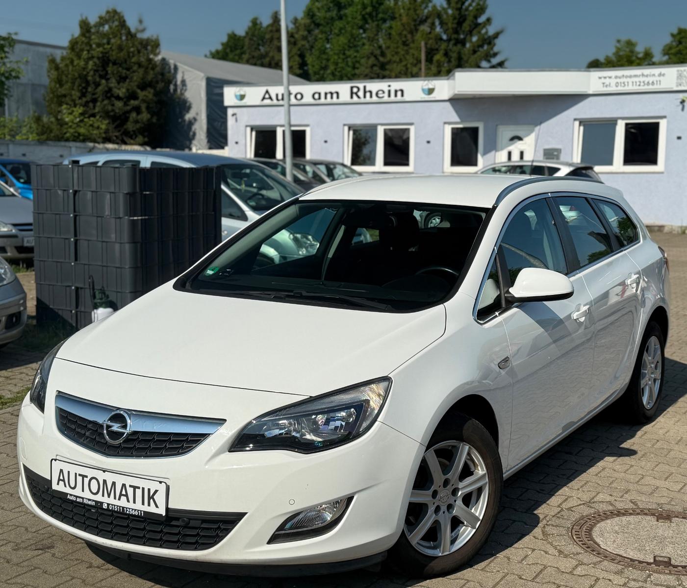 Opel Astra J Sports Tourer Sport *AUTOMATIK *TÜV NEU