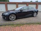 Tesla Model S 85 - Kostenlos Laden - Tesla Model S: 85
