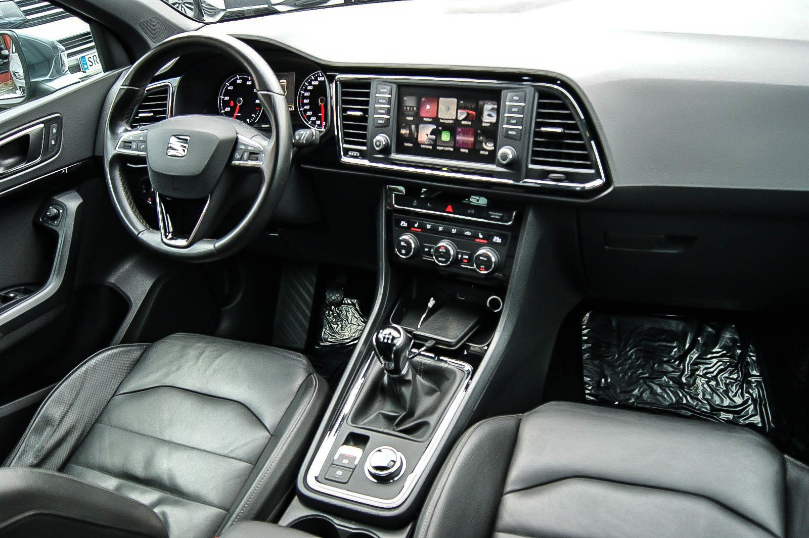 Fahrzeugabbildung SEAT Ateca 1.4TSI Xcellence LEDER NAVI 360°KAMERA ACC