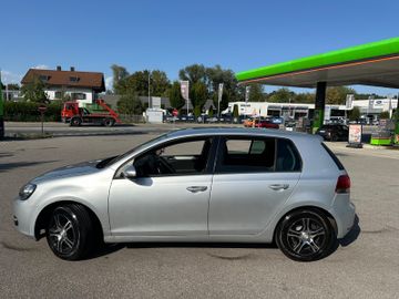 Volkswagen Golf - 8