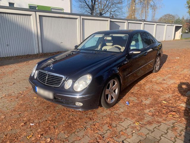 Mercedes-Benz Mercedes E320 Avantgarde