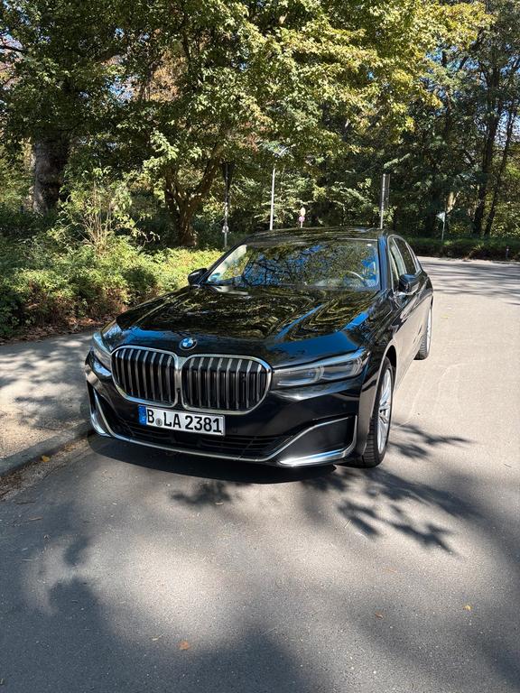 BMW Ld xDriveExecutive FONDTV 4xMassageKhls 2020