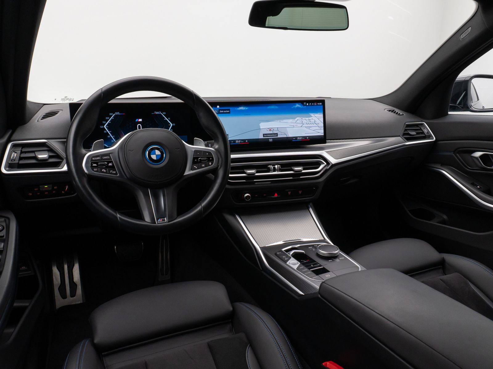Fahrzeugabbildung BMW 330e M Sport Pro Kamera DAB CockPitPro Komfort