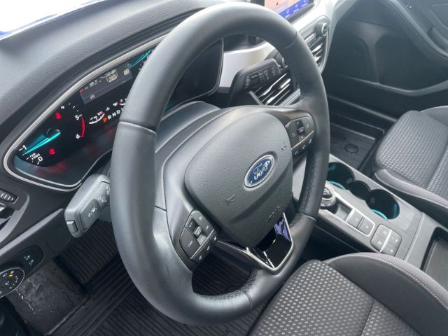 Fahrzeugabbildung Ford Focus 1.5 EcoBlue Cool & Connect Autom. Navi, Rü