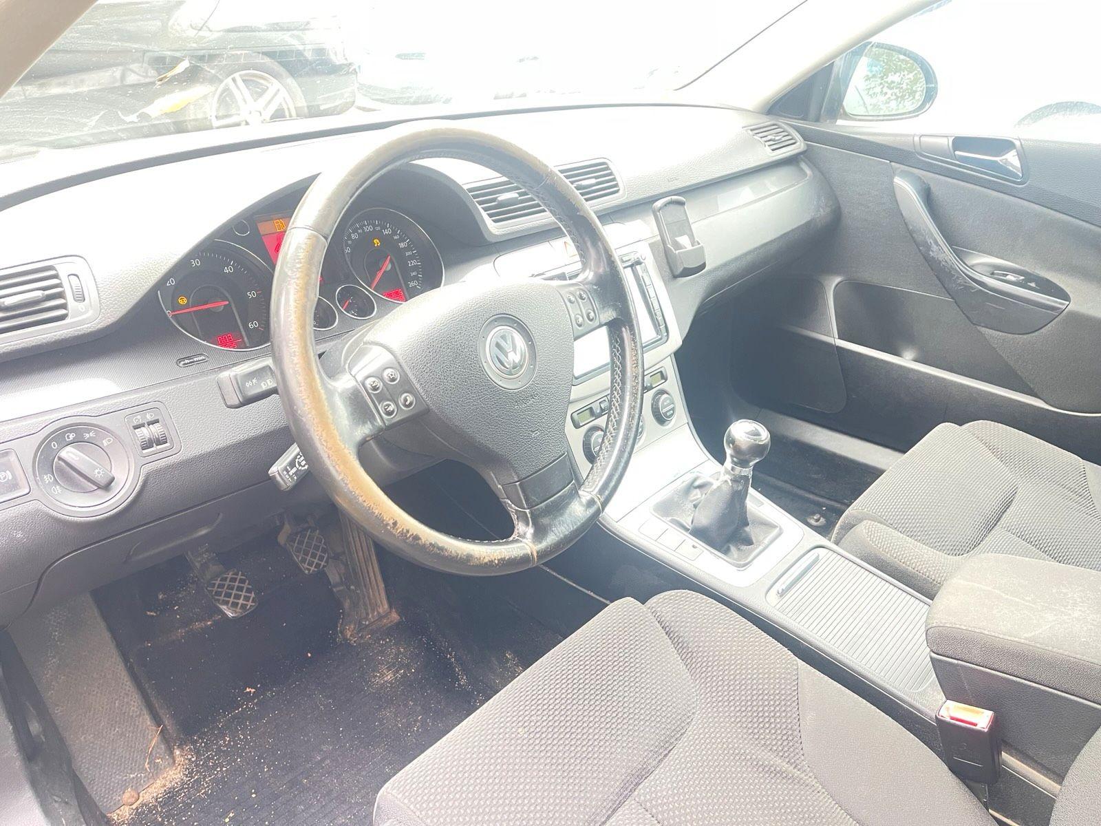 Volkswagen Passat 2005 — photo 5
