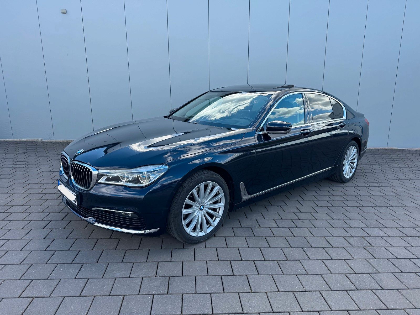 BMW 740 d xDrive H&amp;K HuD TV Standhzg Laser Massage