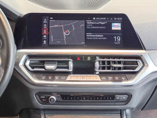 BMW 330 i M Sport+StandHZG+Laserlicht+Schiebedach foto 15