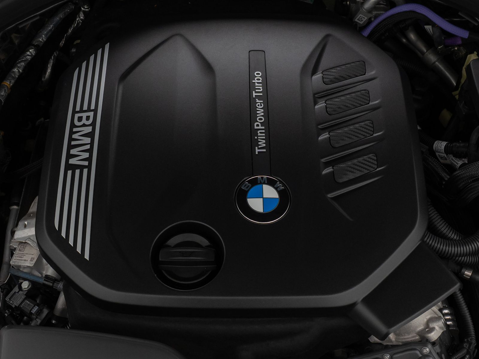 Fahrzeugabbildung BMW 320d DAB CockPitPro PDC DrivingAssist Alarm LED