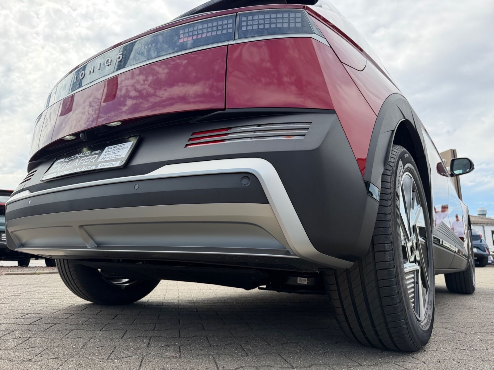 Fahrzeugabbildung Hyundai IONIQ 5 Elektro 63 kWh Wärmepumpe