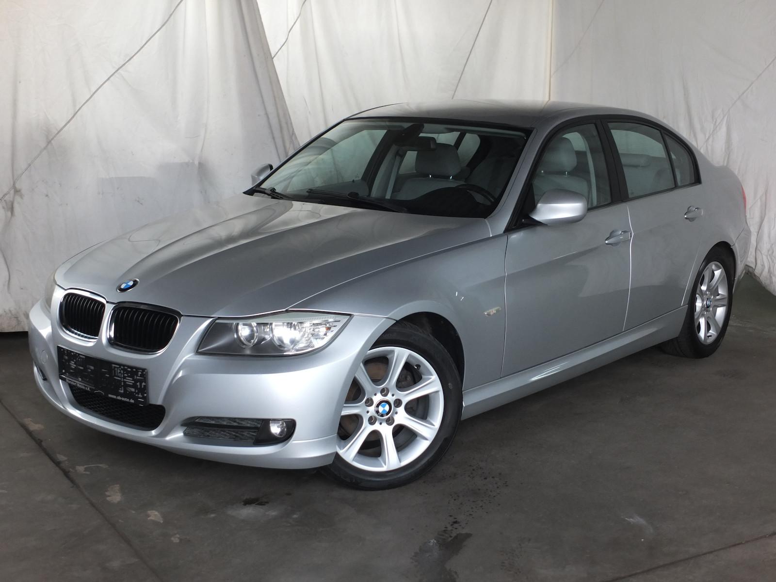 BMW 318i KLIMAAUTOMATIK NAVI PDC MFL 17 Zoll LMF