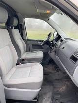 Volkswagen T5 Transporter - Volkswagen T5: Firmenfahrzeug