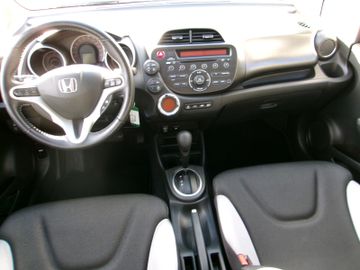Bild 7 Honda Jazz 1.4 Si Automatik wenig Kilometer