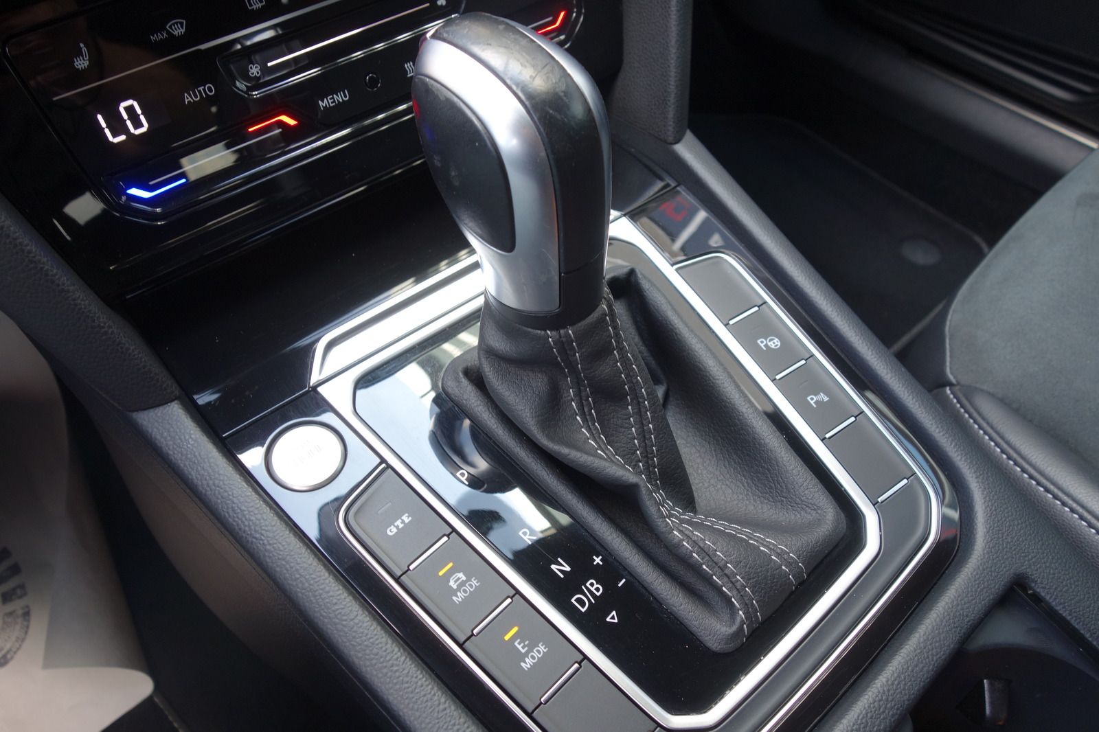 Volkswagen Arteon 1.4 TSI e-Hybrid R LINE VIRTUAL STDHZG AC foto 13