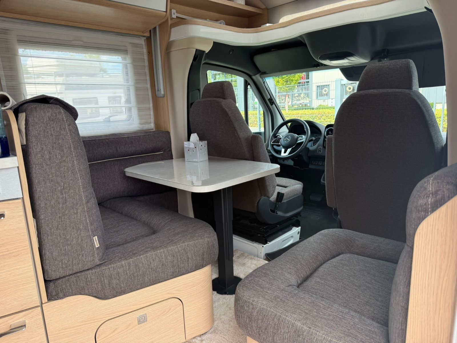 Fahrzeugabbildung HYMER / ERIBA / HYMERCAR BMC 550 T  White  Line