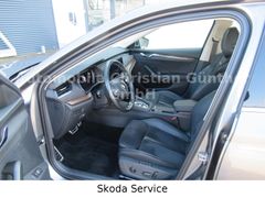 SKODA Octavia Combi Scout 2.0TSI 140KW DSG 4x4 SKODA Octavia Combi Scout 2.0TSI 140KW DSG 4x4