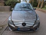 Mercedes-Benz B 180 - - Mercedes-Benz B 180: Von Privat