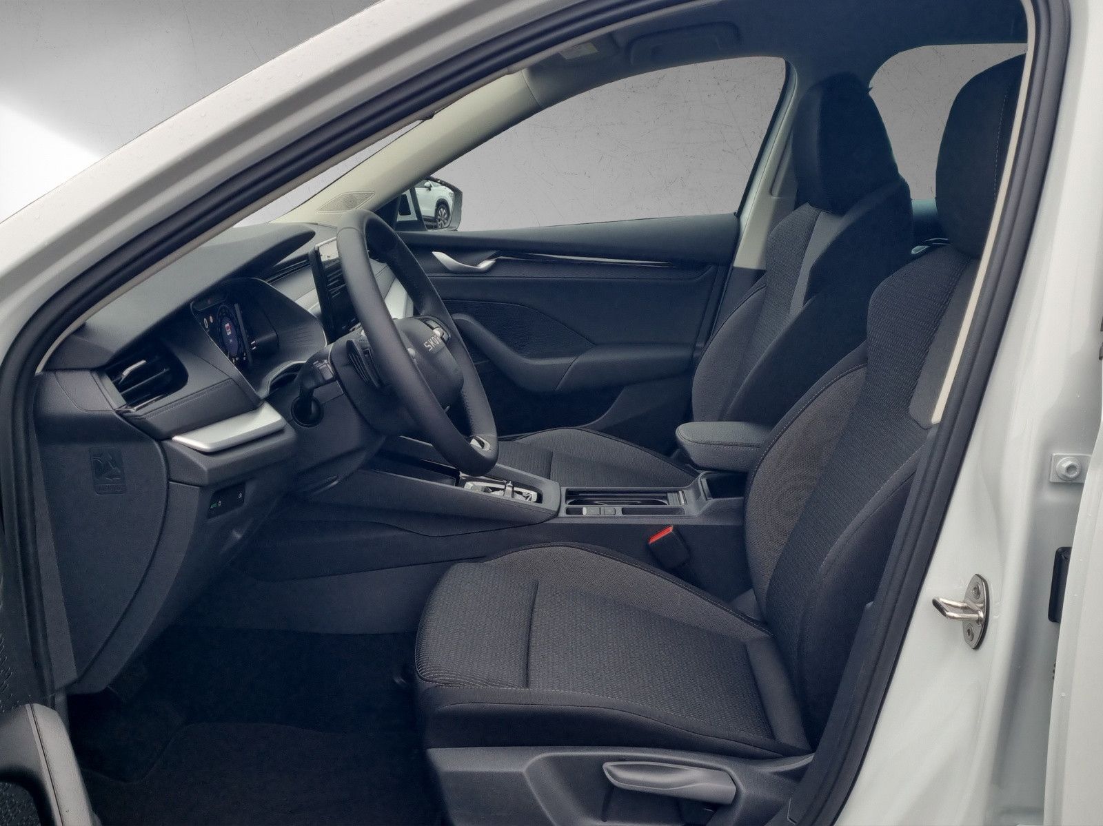 Fahrzeugabbildung SKODA Octavia Combi Selection 1.5 TSI mHEV AHK Kamera