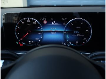 Mercedes GLB 250 - 11