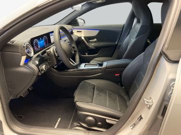 Mercedes CLA 180 Shooting Brake - 9