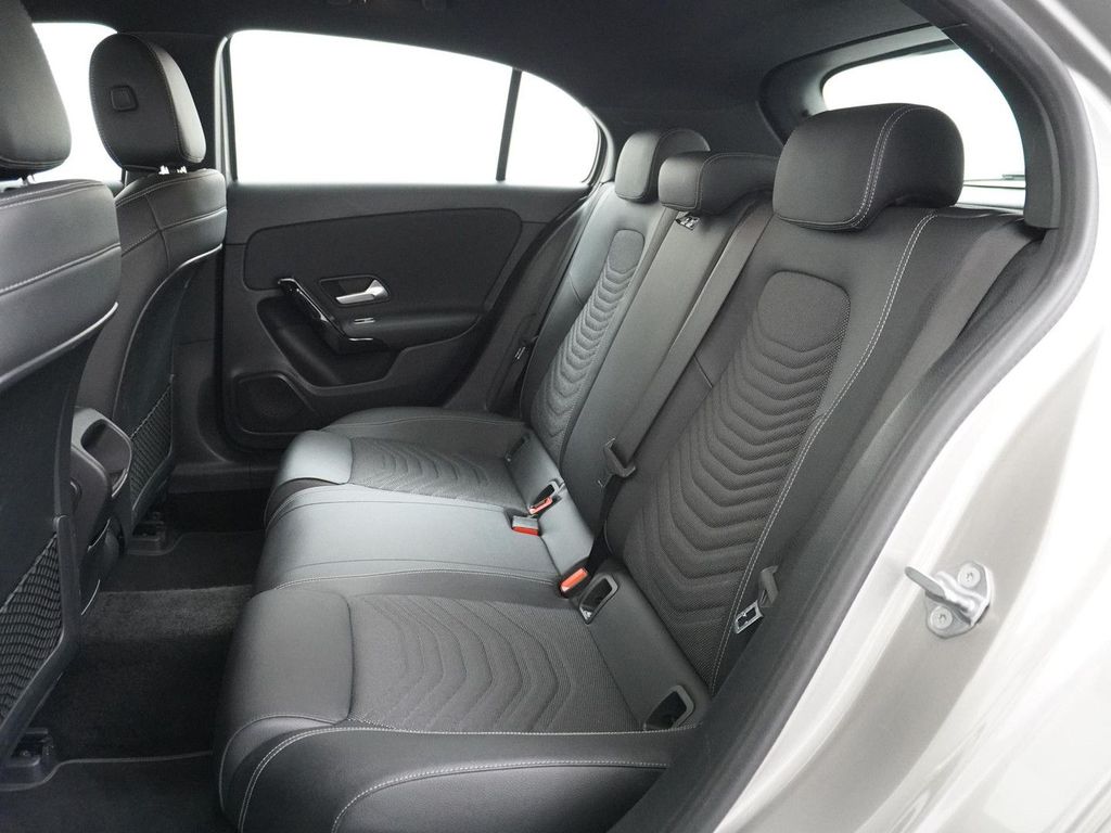 Mercedes-Benz A 160 Business Solution Plus | AHK Wegklapbaar |